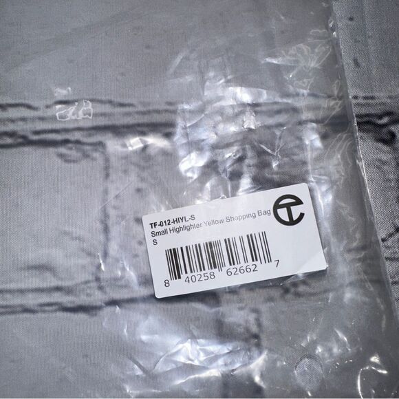 Telfar Small Shopping Bag Highlighter Yellow NWT - Picture 10 of 11